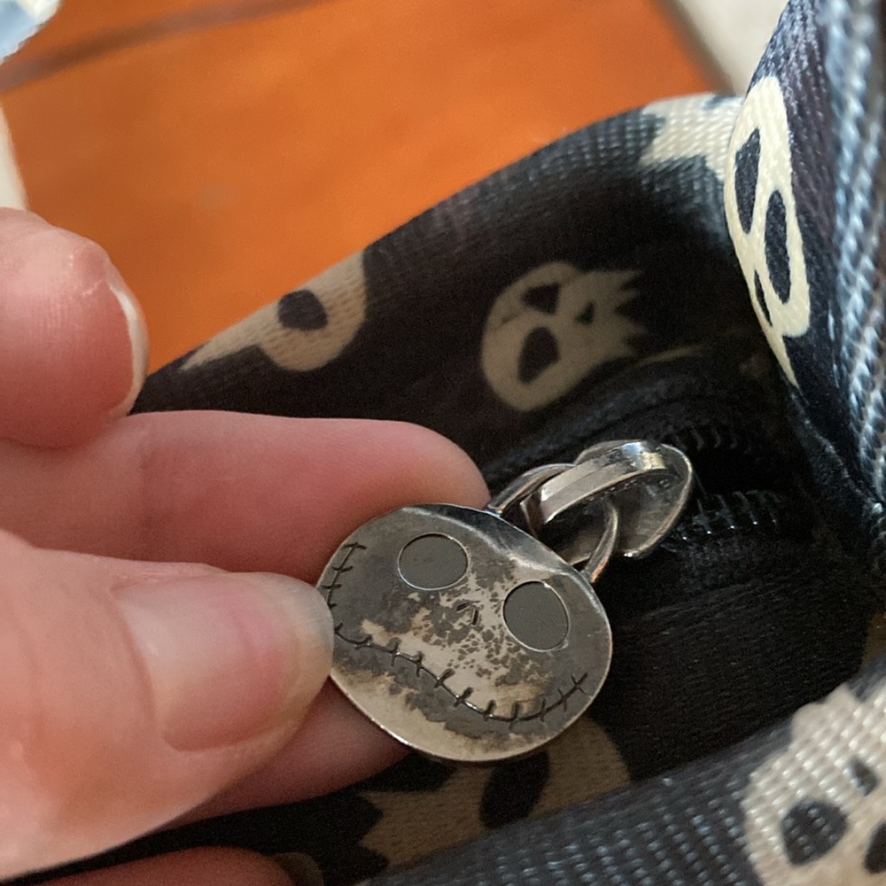 HARVERYS DISNEY COUTURE NIGHTMARE BEFORE CHRISTMAS purse. Made with seatbelts! - Picture 4 of 11
